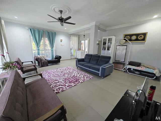 Terraced House for sale in Kuala Selangor, Selangor