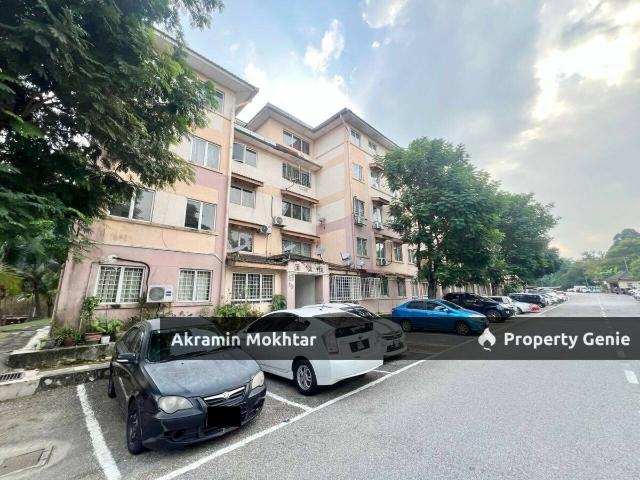 Apartment for sale in Petaling, Damansara Damai