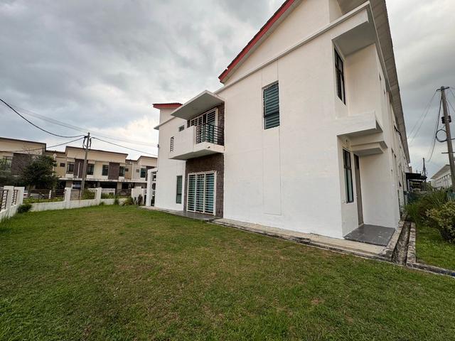 Terraced House for sale in Tanjong Sepat, Selangor