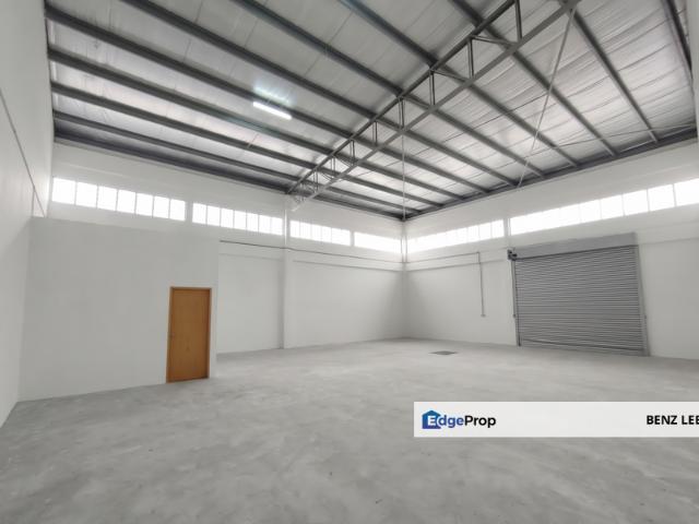 Warehouse for rent in Petaling, Alam Impian