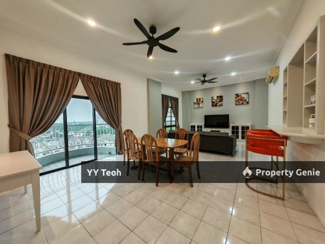 Condominium for sale in Malaka