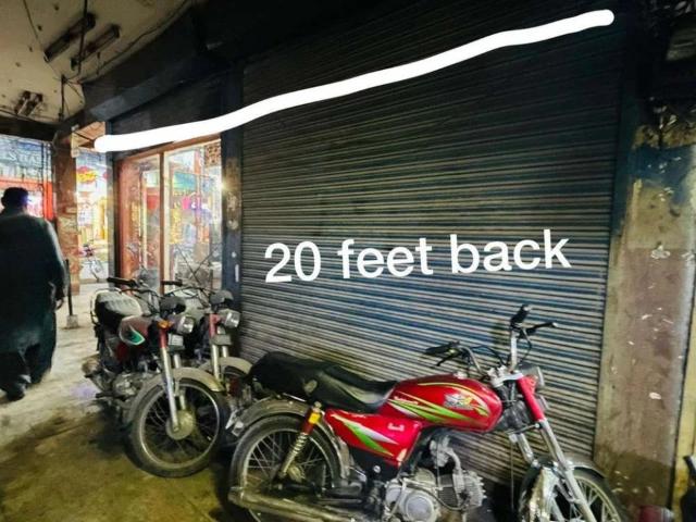 Commercial for sale in عُمر بلاک, لاہور ڈویژن