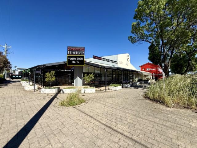 Retail for rent in Fyshwick, Canberra