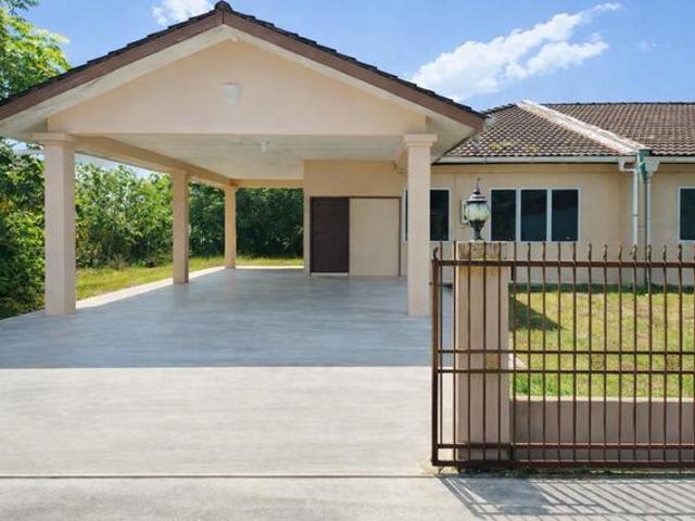 Terraced House for sale in Kuching