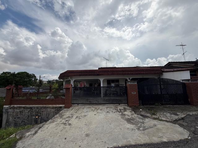 Terraced House for sale in Ulu Tiram, Johor