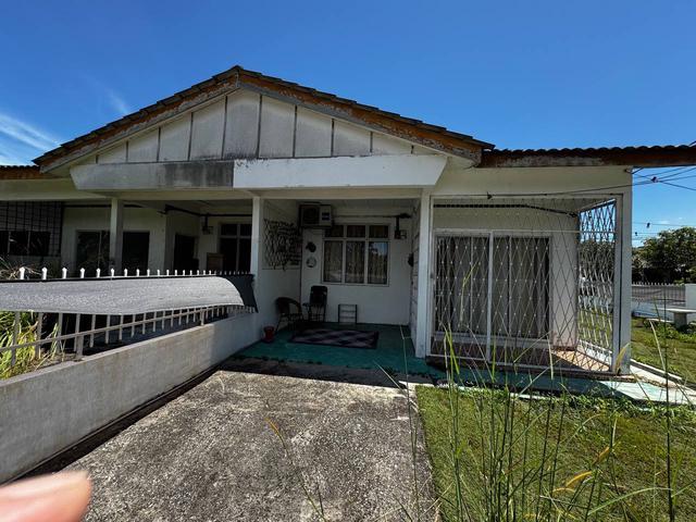 Terraced House for sale in Tanjong Sepat, Selangor