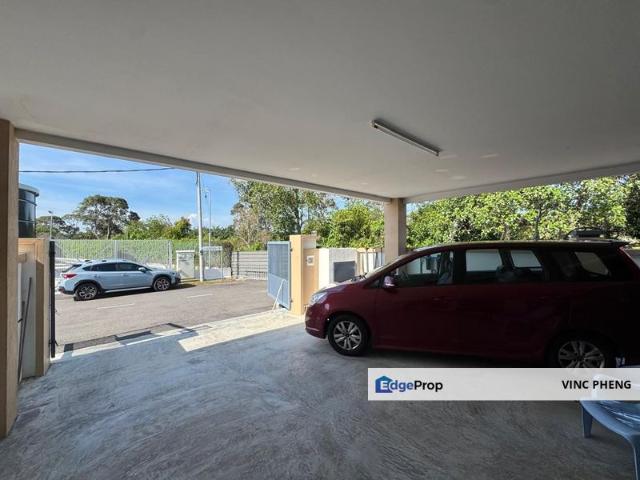 House for sale in Malaka