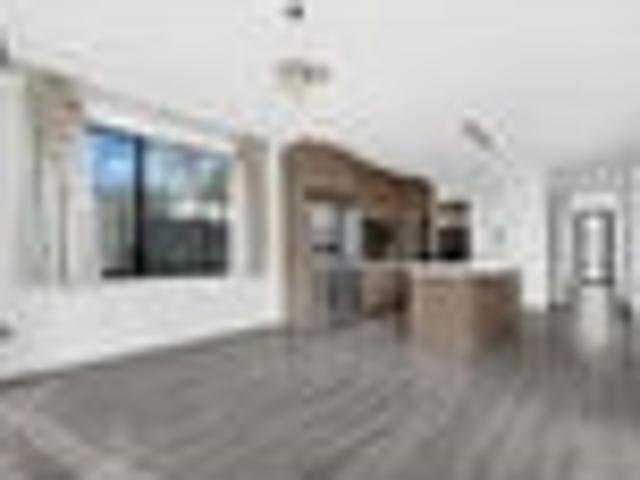 House for sale in Paremoremo, Oroua County