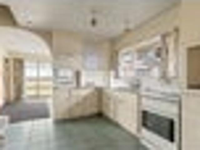 House for sale in Chaslands, Canterbury