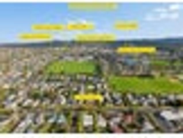 House for sale in Kelston
