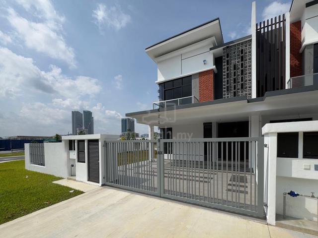 Residential House for sale in Bandar Bukit Raja, Bandaraya Klang