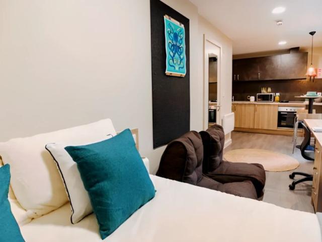Studio for rent in West Cliff, Bournemouth