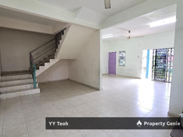 Residential House for sale in Malaka