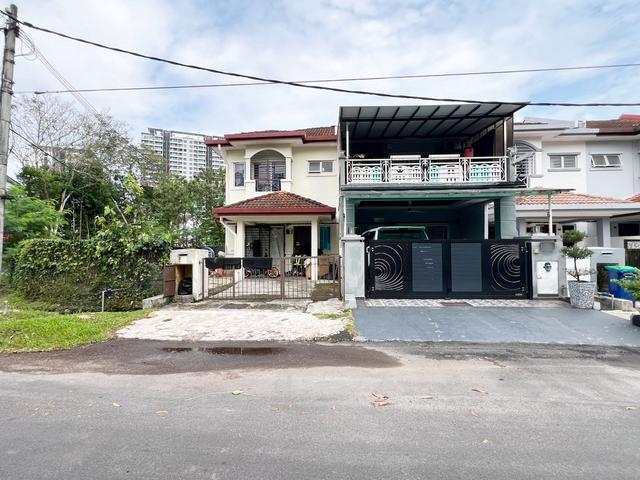 Terraced House for sale in Seri Kembangan, Majlis Bandaraya Subang Jaya