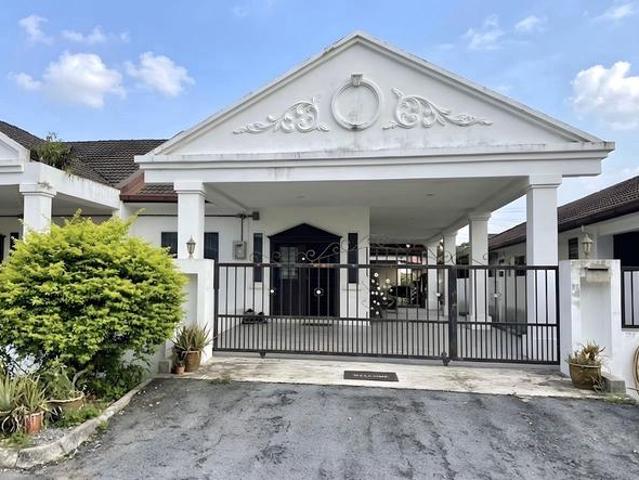 Terraced House for sale in Kuching