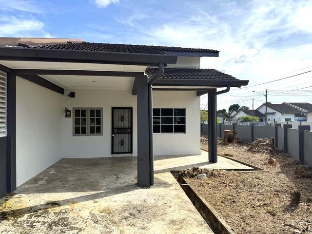 Terraced House for sale in Kuching