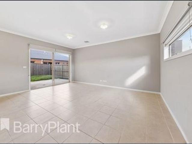 Townhouse for rent in Camerons Creek, Victoria