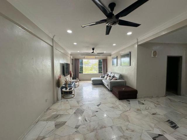 Townhouse for rent in Country Heights Damansara, Kuala Lumpur
