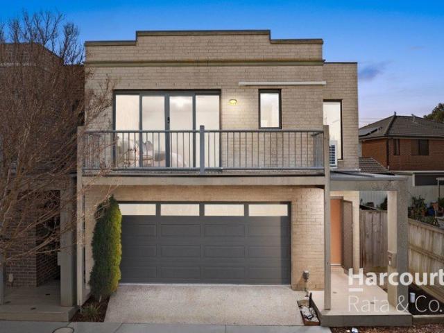 Townhouse for sale in Camerons Creek, Victoria