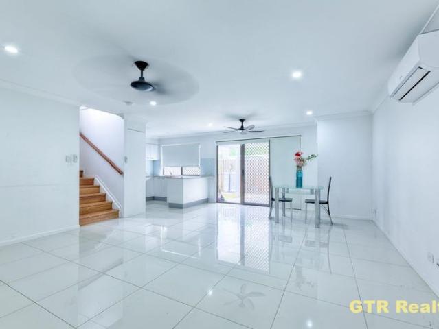 Townhouse for rent in Toombul, Queensland