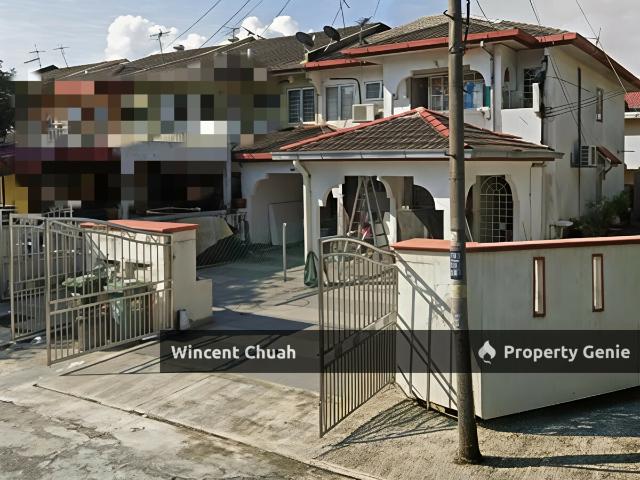 Townhouse for sale in Country Heights Damansara, Kuala Lumpur