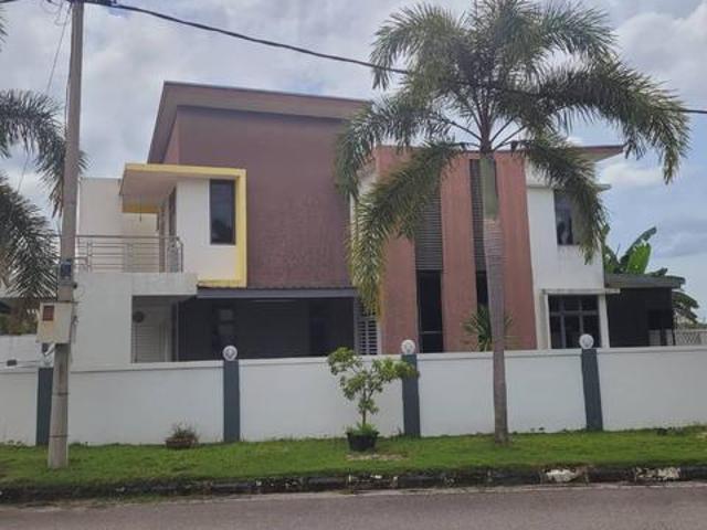 Residential House for sale in Malaka