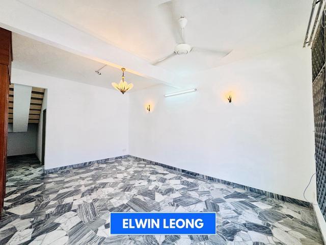 Terraced House for rent in Georgetown, Penang