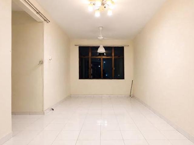 Condominium for sale in Petaling, Damansara Damai