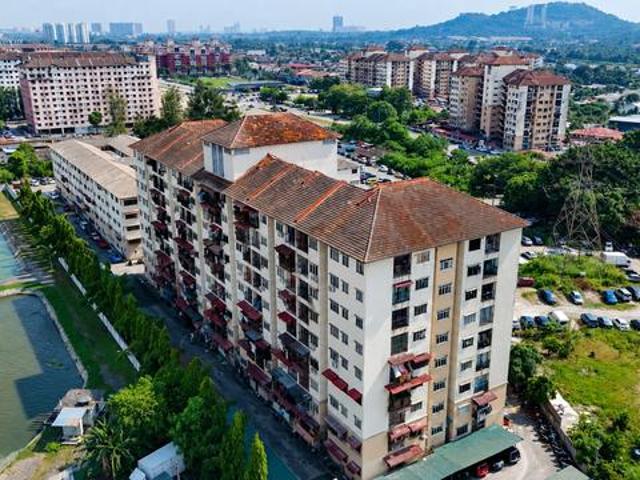 Condominium for sale in Petaling, Subang Jaya