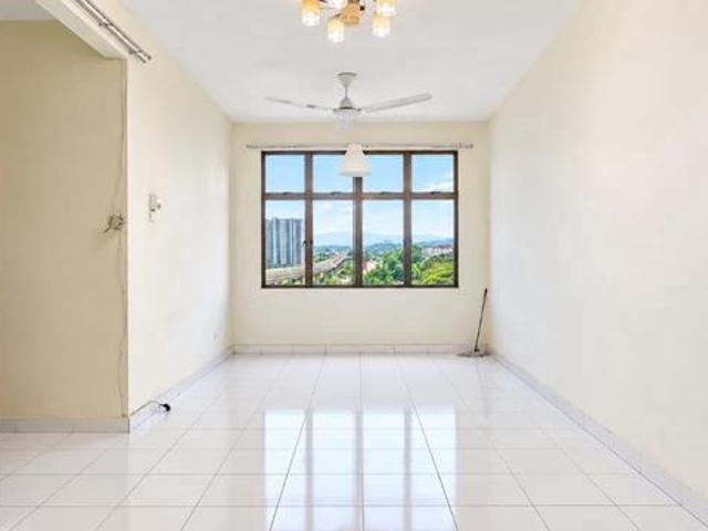 Apartment for sale in Kota Damansara, Petaling Jaya