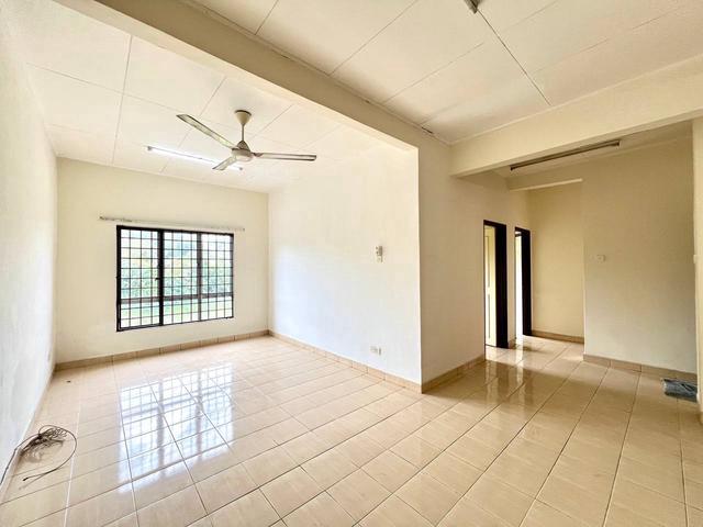 Condominium for sale in Petaling, Alam Impian