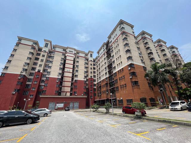 Apartment for sale in Petaling, Damansara Damai
