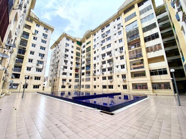 Apartment for sale in Kajang, Langat