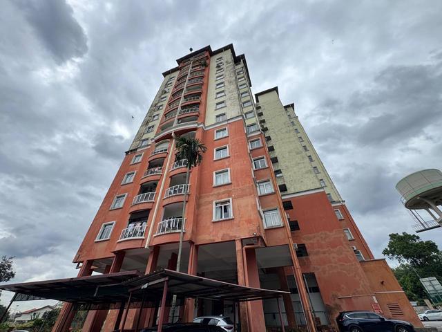 Apartment for sale in Kajang, Langat