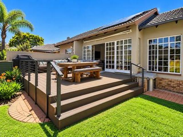 Townhouse for sale in Glenmarais