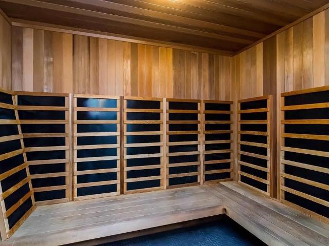 Apartment for rent in South Surrey, Surrey