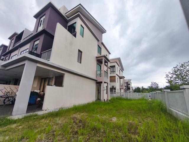 Townhouse for rent in Kajang, Langat