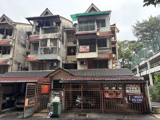Townhouse for sale in Cheras, Kuala Lumpur
