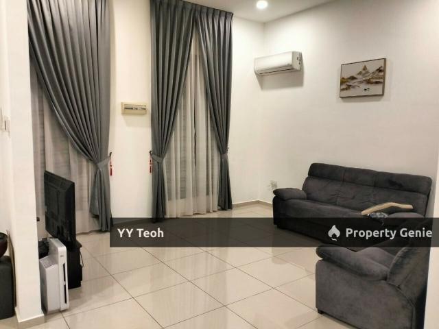 Terraced House for sale in Malaka