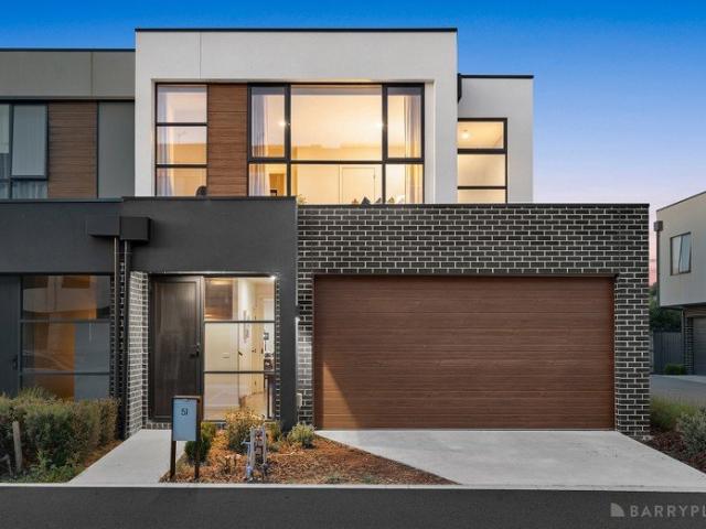 Townhouse for sale in Somerfield Estate, Melbourne