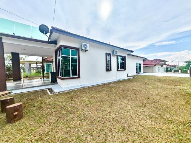 Bungalow for sale in Durian Tunggal, Malaka