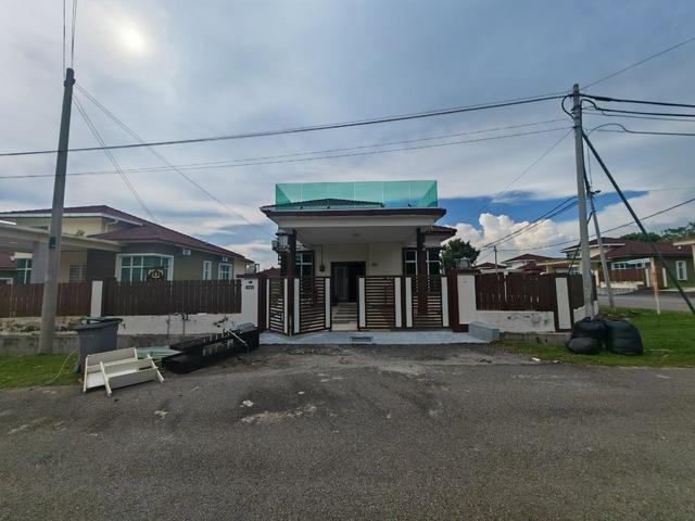 Bungalow for sale in Durian Tunggal, Malaka
