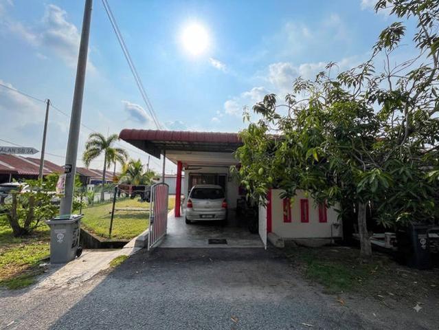 Terraced House for sale in Malaka