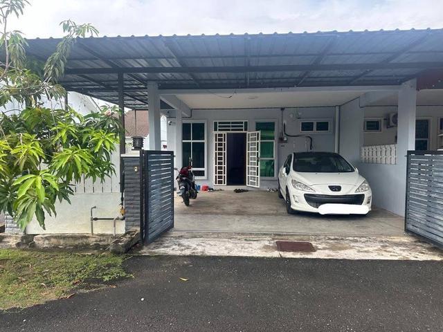 Terraced House for sale in Arau