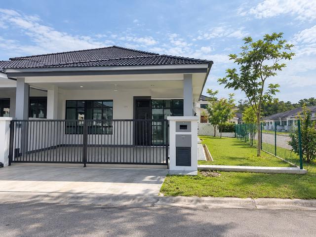 Residential House for sale in Dengkil, Sepang