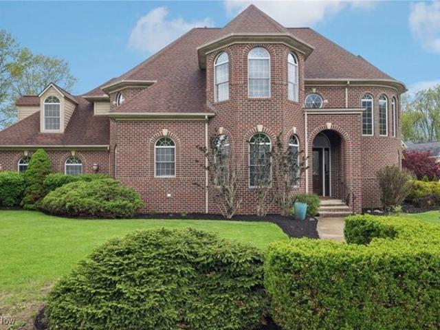 House for sale in Westlake