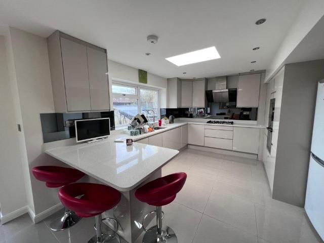 House for rent in Bushey, Hertsmere