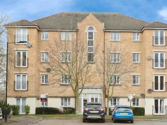 House for sale in Lakeside, Doncaster