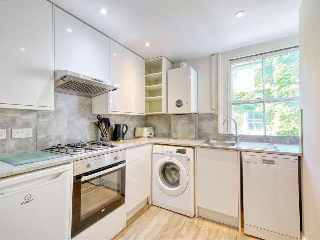 Apartment for rent in Balham, Greater London