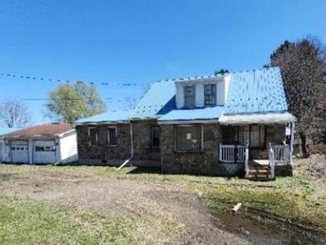 House for sale in Elmira